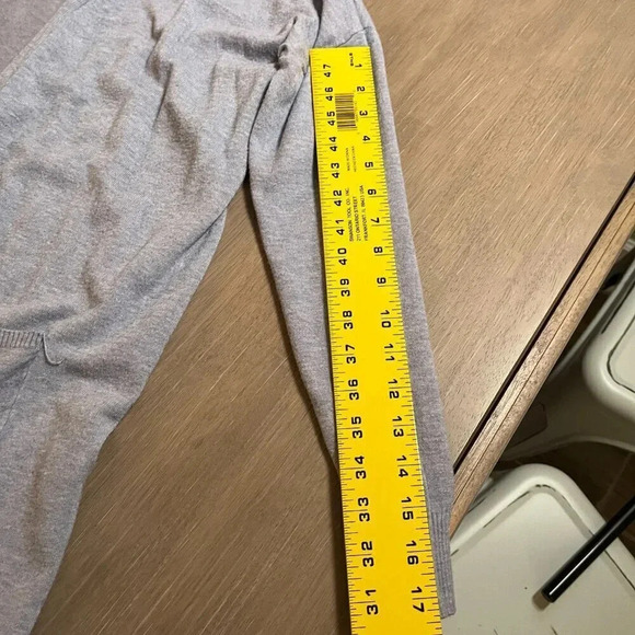 Women’s Debut Cardigan Size Large - Picture 8 of 8